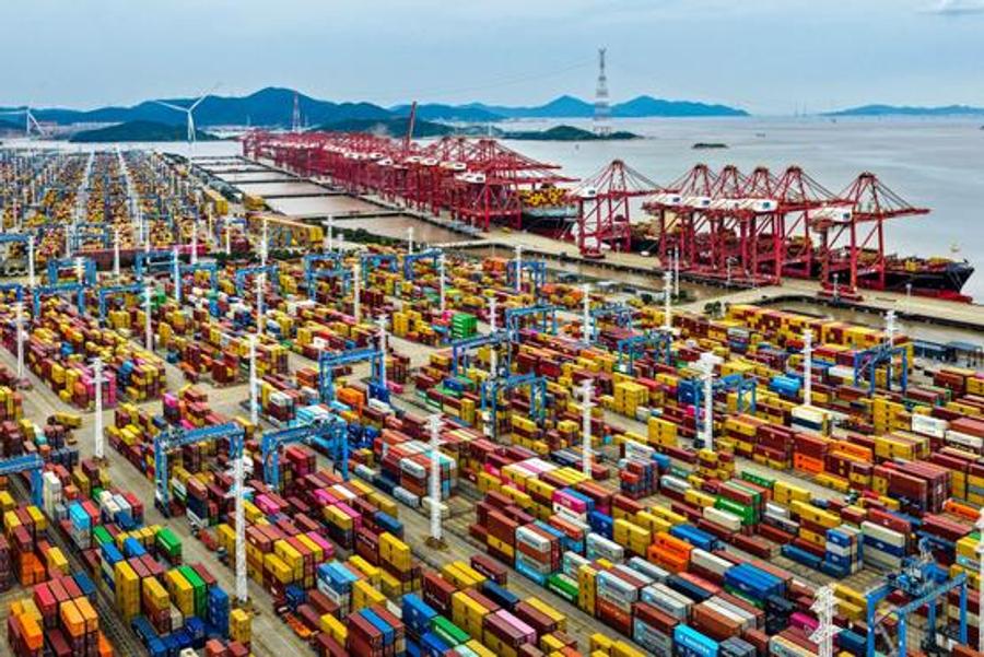 Chine : les exportations soutiennent la croissance malgré une demande intérieure fragile