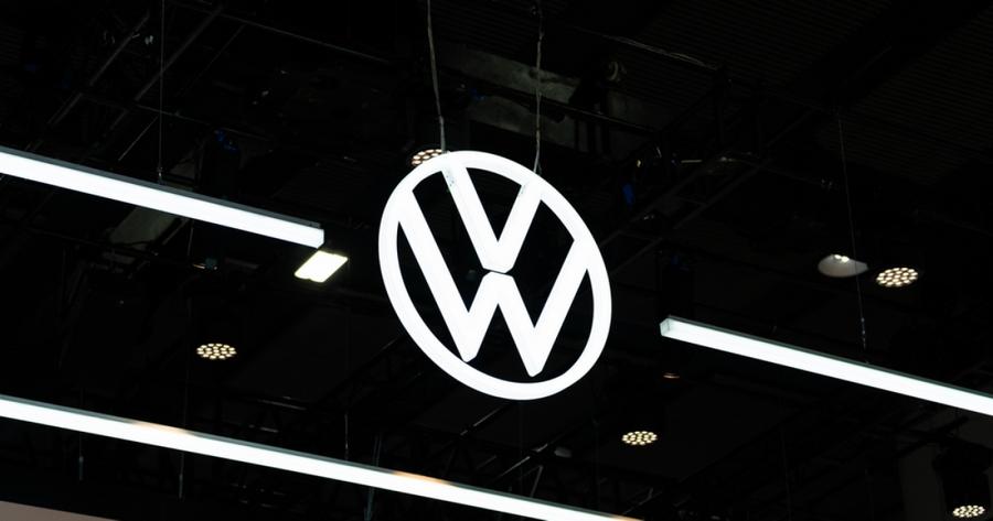 Volkswagen considera congelar salarios hasta 2030 ante la creciente presión de costos