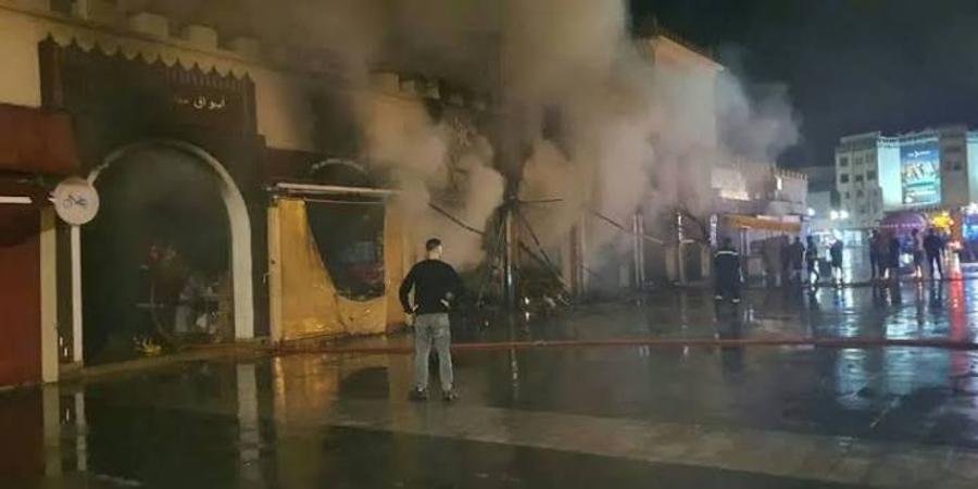 حريق يلتهم 6 محلات بسوق طنجة بوجدة