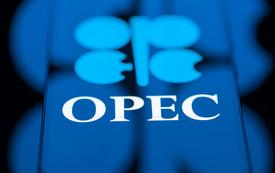 OPEC+ adia revisão crucial para as cotas de produção de petróleo de 2027