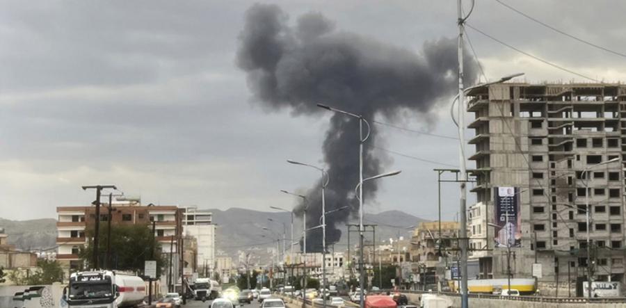 Yémen : de puissantes explosions secouent Sanaa sur fond de reprise des hostilités