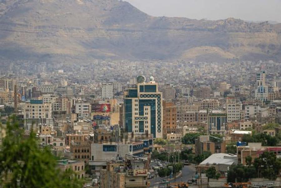 Les houthistes revendiquent 26 frappes saoudiennes sur Sanaa