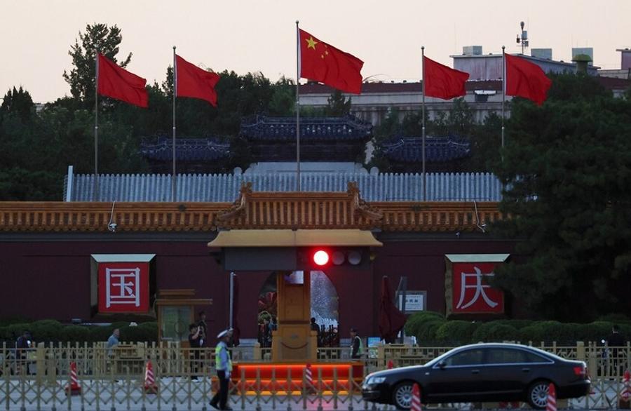 China warns France and Germany against protectionist trade policies