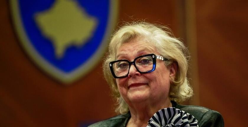 Justina Shiroka Pula gekozen als president van Kosovo op het laatste moment, waardoor vervroegde verkiezingen worden vermeden