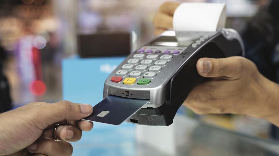 Paiement par carte : Bank Al-Maghrib réduit les commissions pour les commerçants