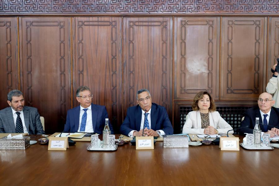الاتحاد المغربي للشغل يضع مطالب الأجراء أمام الحكومة المقبلة.