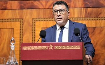 بنعبد الله يؤكد استمرار حموني على رأس فريق "الكتاب" مؤقتا