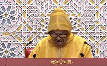جلالة الملك يدعو إلى جعل قضايا الشباب في صدارة السياسات العمومية