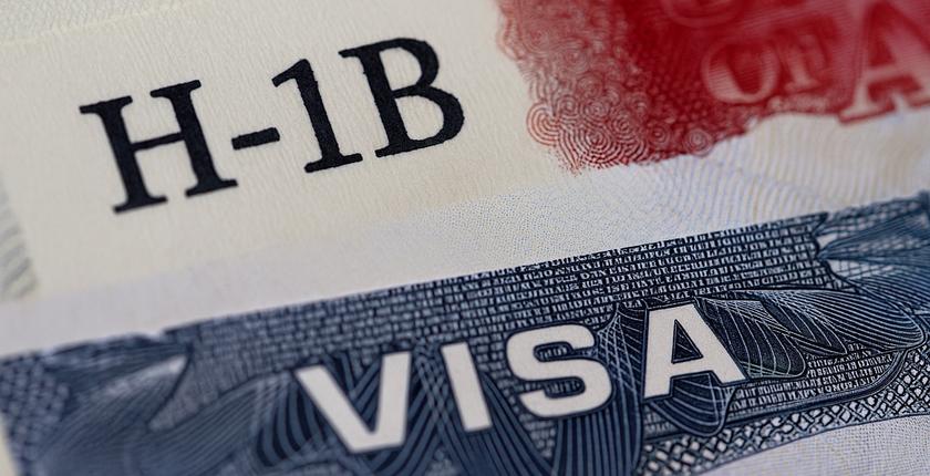Trump-administratie schort Microsofts toegang tot immigratieprogramma voor H-1B-werknemers op