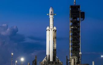 Elon Musk sagt, dass SpaceX eines Tages mehr wert sein könnte als die globale Wirtschaft