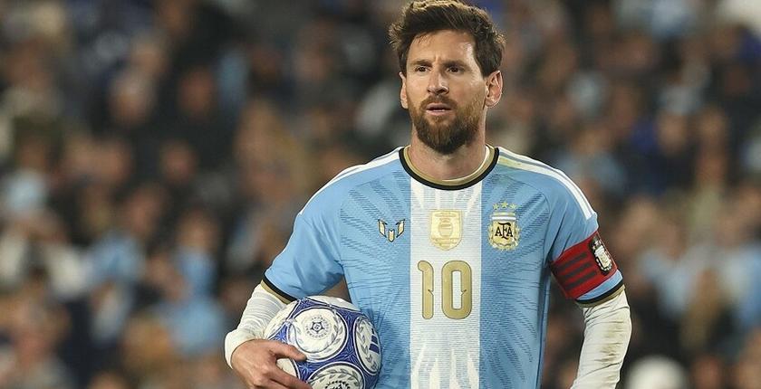 Lionel Messi destaca 10 talentos emergentes do futebol em campanha da Adidas