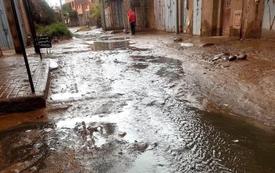 مياه الأمطار والصرف الصحي تحاصر منازل بدوار تكانة ضواحي مراكش