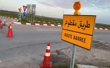انقطاع حركة السير بالطريق بين سيدي قاسم ومكناس