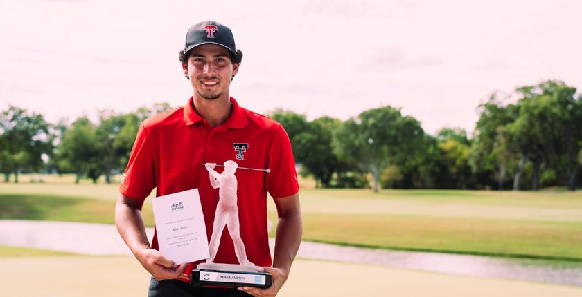 Golf : Adam Bresnu signe une victoire historique au Texas et décroche une exemption sur le PGA TOUR