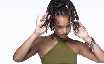 Camille Yembe décroche une double récompense au prix Joséphine pour son premier album