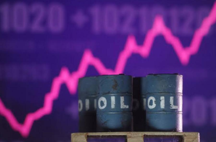 Interrupções no Hormuz elevam previsões de preços do petróleo para 2026