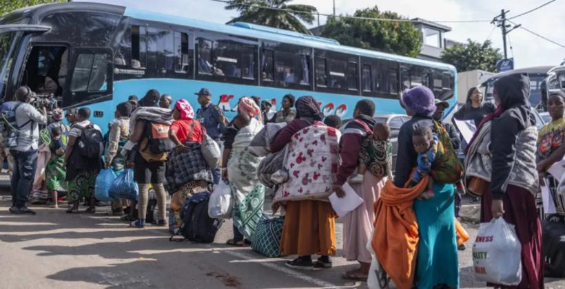 Sudáfrica deporta casi 38,000 extranjeros indocumentados en ocho meses