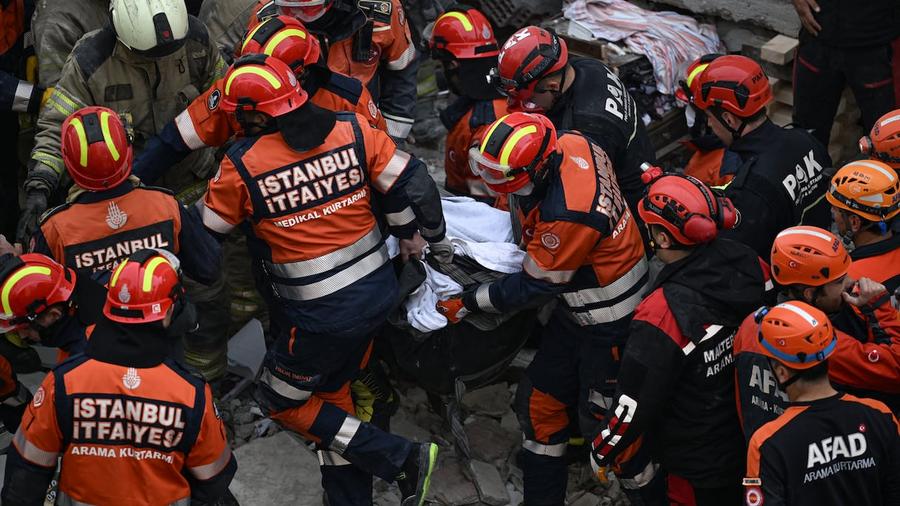 Istanbul Building Collapse Kills Five, Including Three Children, as Rescue Operation Ends