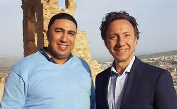 Monarchie alaouite : Stéphane Bern retrace quatre siècles d’histoire et analyse les transformations du Maroc