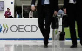 L’emploi atteint un niveau record dans la zone OCDE, mais le chômage des jeunes progresse