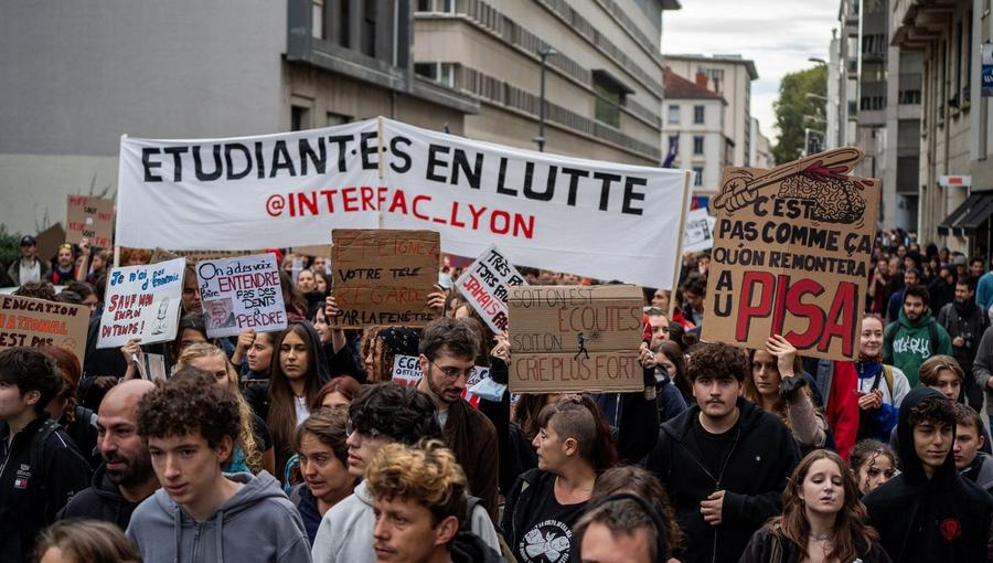 France : les lycéens maintiennent la pression avant les vacances de la Toussaint
