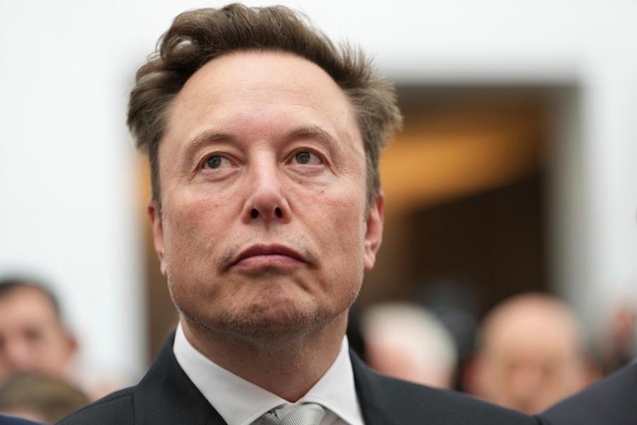 Ukraine : Elon Musk réclame de nouveau le départ de Volodymyr Zelensky