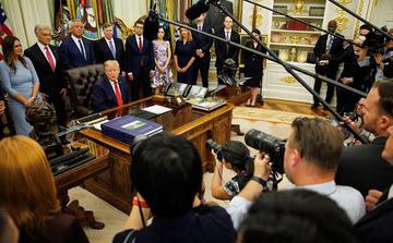 Maison Blanche : Trump fait appel après le rétablissement des accréditations de CNN et Politico