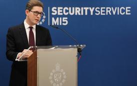 MI5 del Reino Unido advierte sobre la creciente amenaza terrorista de extrema derecha que apunta a musulmanes y solicitantes de asilo