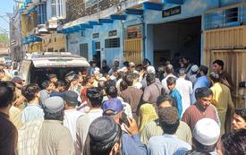 Pakistan : l’effondrement d’une école à Peshawar fait 28 morts