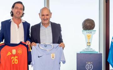 Mondial 2030 : l’Espagne et l’Uruguay scellent un accord de coopération footballistique
