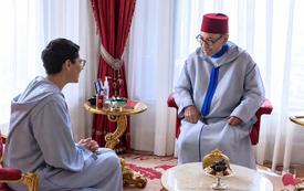 جلالة الملك يستقبل فاطمة الزهراء المنصوري