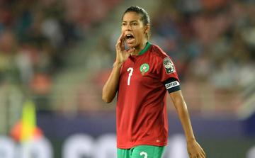 Capitã do Futebol Feminino do Marrocos Ghizlane Chebbak Lamenta a Perda de Sua Irmã
