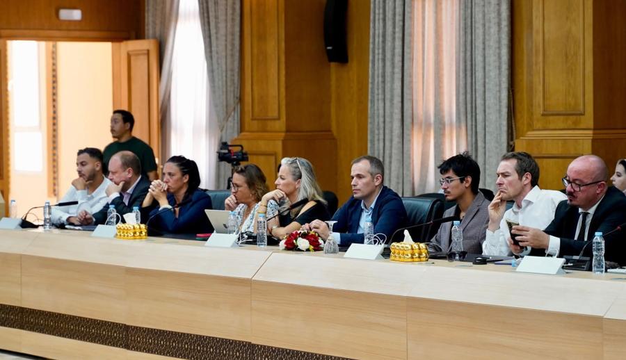 وفد فرنسي بالداخلة لاستكشاف فرص الاستثمار والمشاريع الكبرى