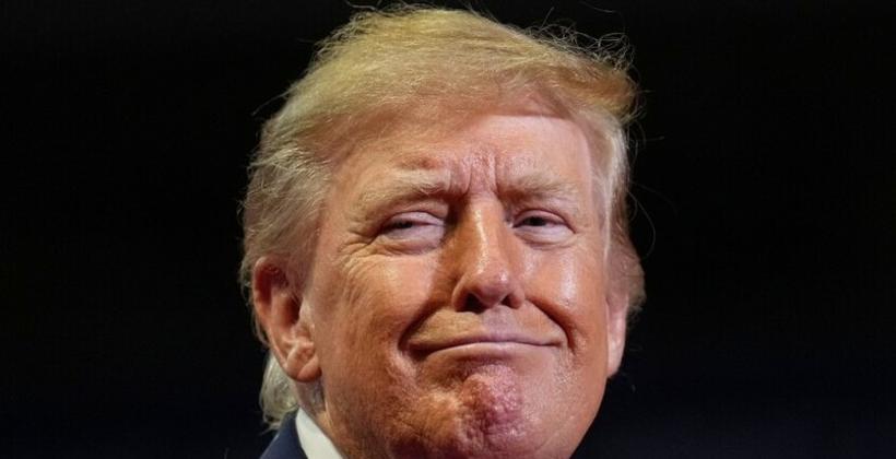 Trump Renova Ataques a Imigrantes Africanos em Comício de Campanha em Ohio