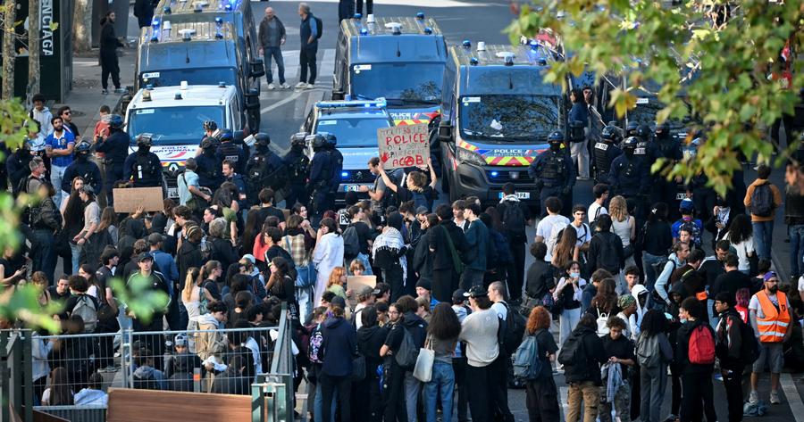 France : le gouvernement prépare la reprise progressive des cours dans les lycées