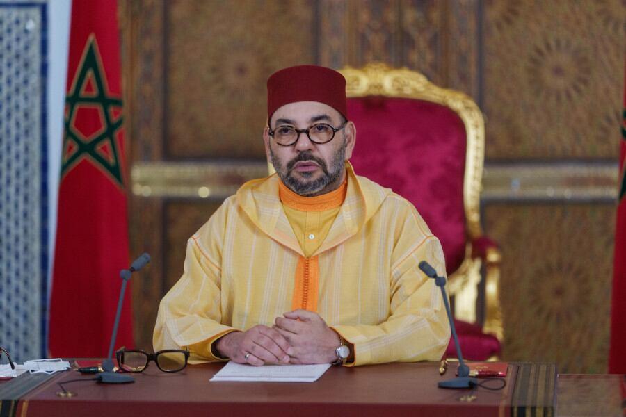 أمير المؤمنين يدعو الحجاج إلى تمثيل بلدهم خير تمثيل