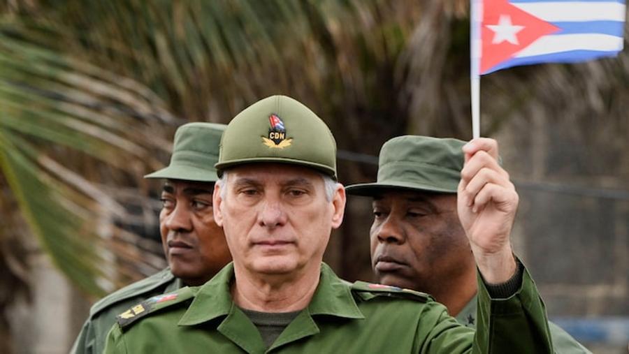 Crise diplomatique : Cuba évoque un scénario de guerre et Washington durcit ses mesures