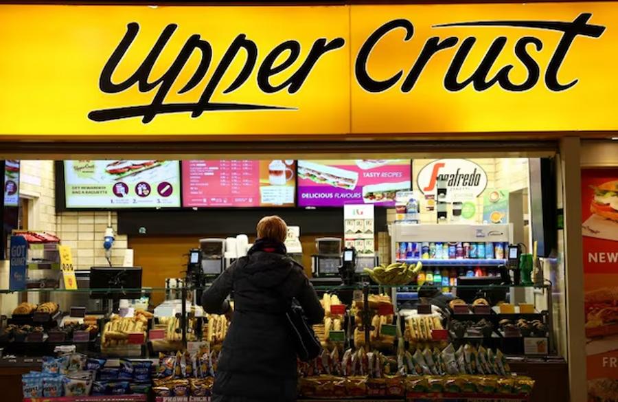 El propietario de Upper Crust, SSP, afirma que las tensiones en Oriente Medio frenan el crecimiento reciente de las ventas