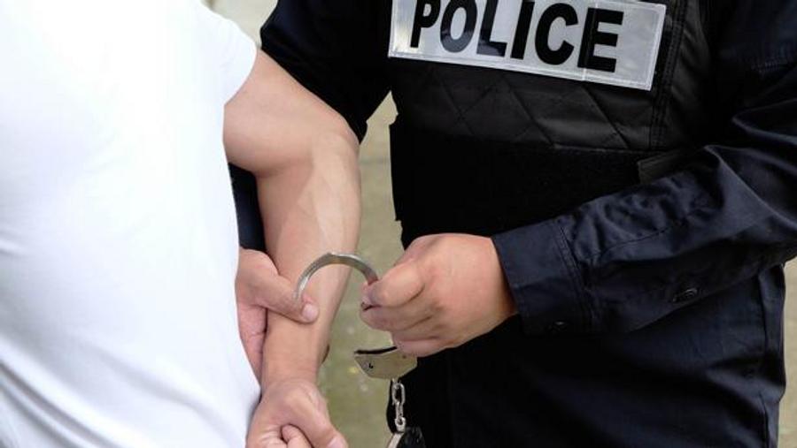 Cerca de 16.500 extranjeros fueron retenidos en centros de detención en Francia en 2025
