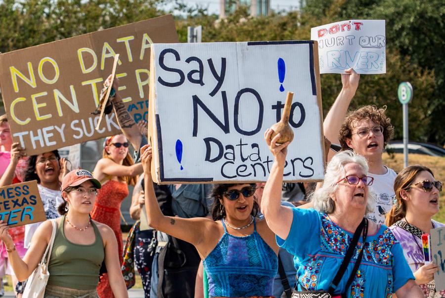 Local resistance disrupts billion dollar AI data center expansion