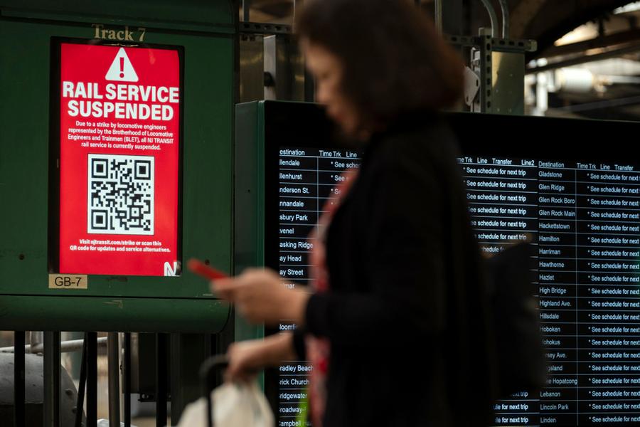 Grève de la LIRR : un accord trouvé pour rétablir le trafic ferroviaire à New York