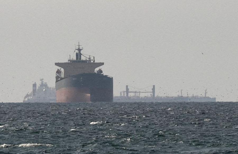 Analysts warn of oil rationing in weeks amid supply crisis