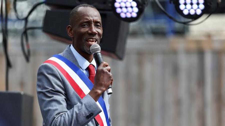 Alcalde de saint-denis convoca una marcha contra el racismo en Junio