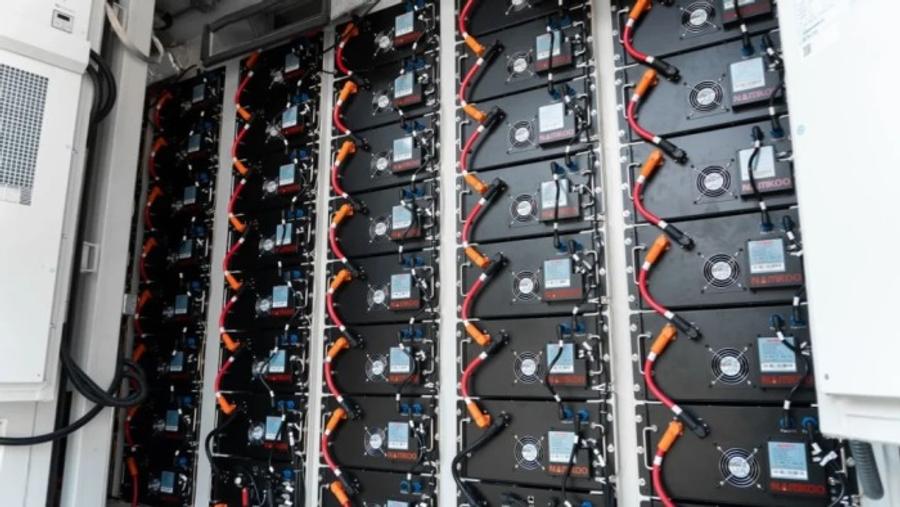 Le marché mondial du stockage d’énergie poursuit son envol en 2026