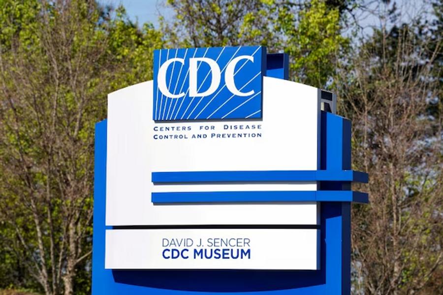 United States strengthens Ebola precaution measures while saying public risk remains low