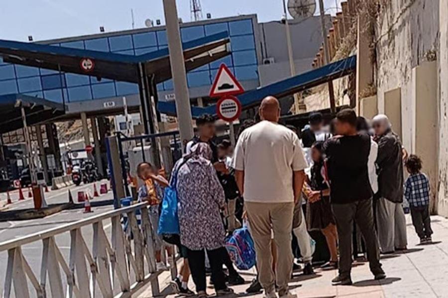 اختناق مروري بمعبر باب سبتة قبيل العيد
