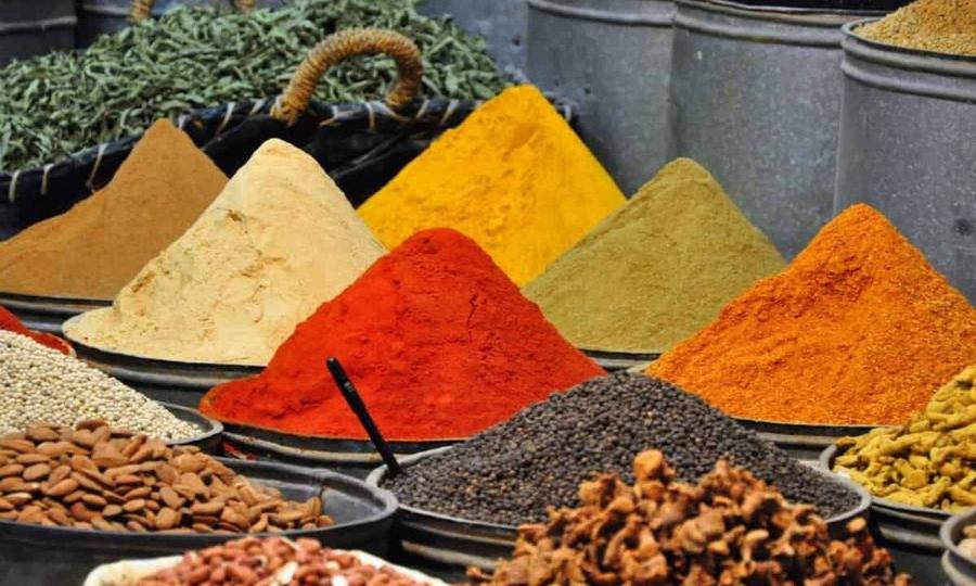 قفزة كبيرة في أسعار التوابل مع اقتراب العيد