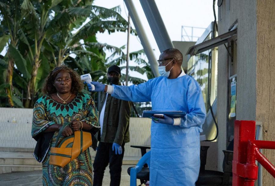 Countries expand airport Ebola screening after WHO emergency declaration