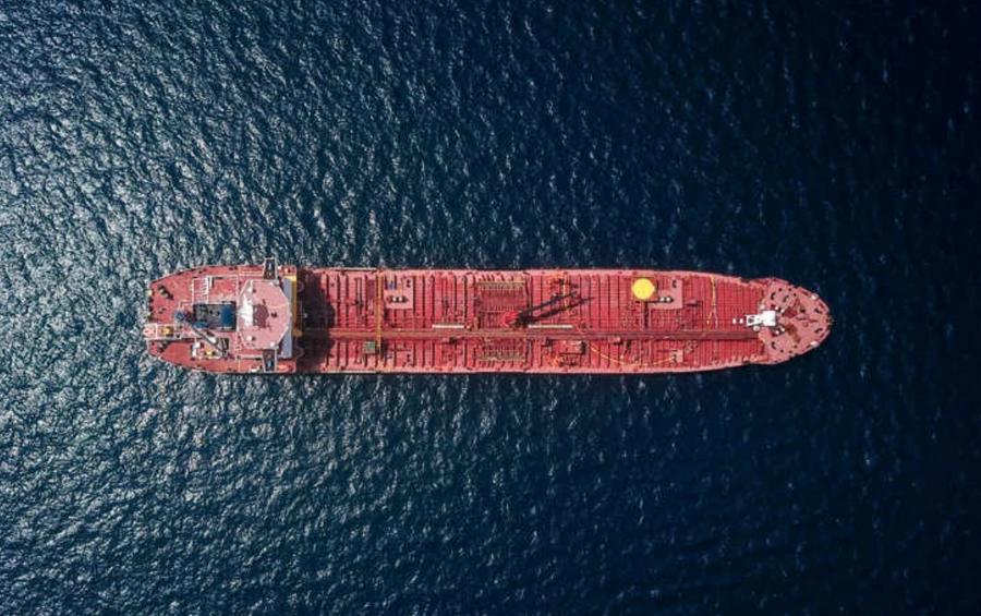 Oil and gas shipping resumes in Strait of Hormuz