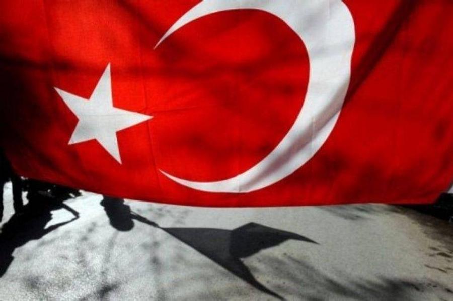 Turkish police storm opposition headquarters amid political crisis